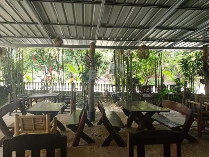 Apache Bar Haad Yao Hotel Bagian luar foto